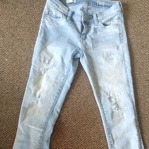 Almost new: GAP Girlfriend jean, size 25r